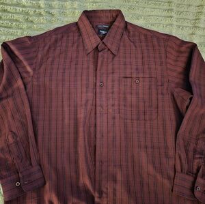 Haggar Men's Maroon Checkered Shirt